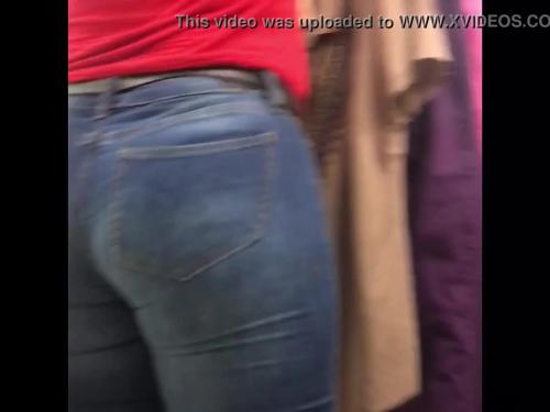 Streetcandids: youthful latina milf sweater thighs in jeans that are tight 